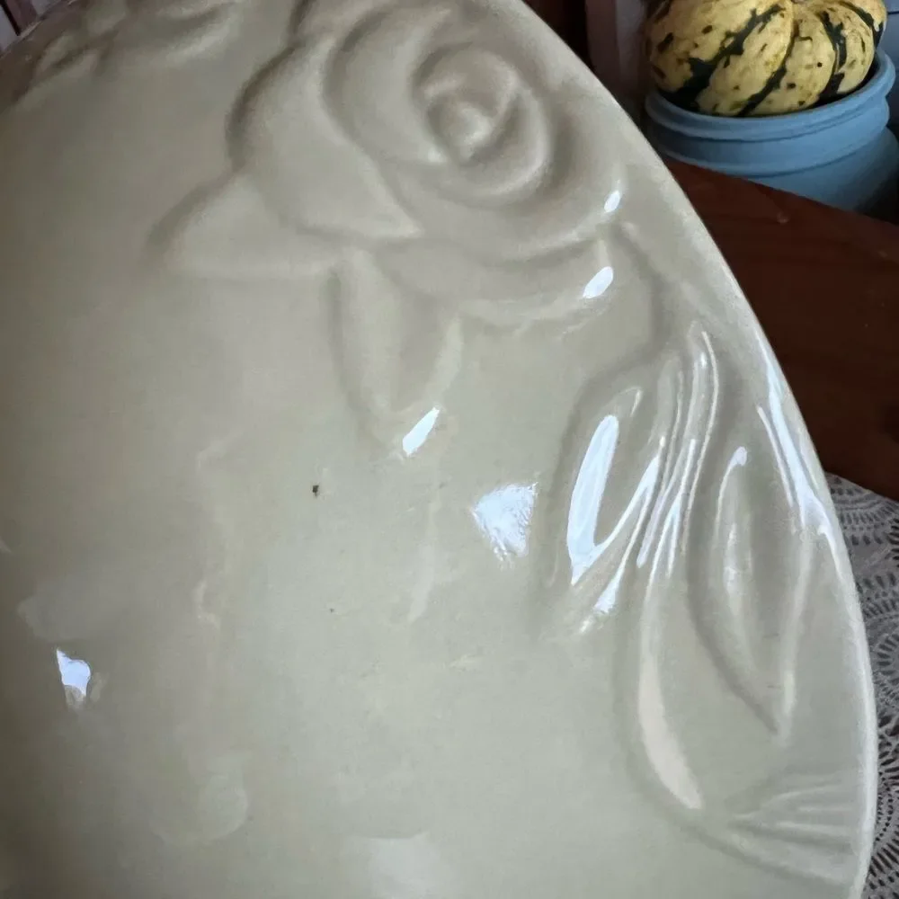 Laura Ashley Sage Green Rosemoor Pedestal Decorative Bowl